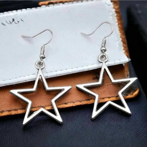 Star Earrings Dallas Cowboys NFL Fan Dangle Cut-Out Silver Shaped Jewelry Cosmic - Picture 5 of 6